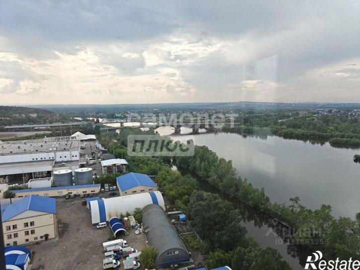 3-комн квартира ул Набережная Иркута, 1/2Б,  д. 1/2Б