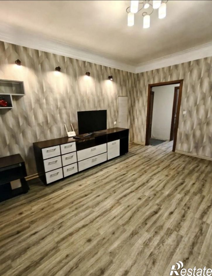 2-комн квартира ул Просвещения, 19,  д. 19