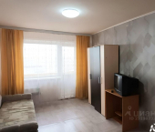 комната 80 кв м б-р Рябикова, 31в
