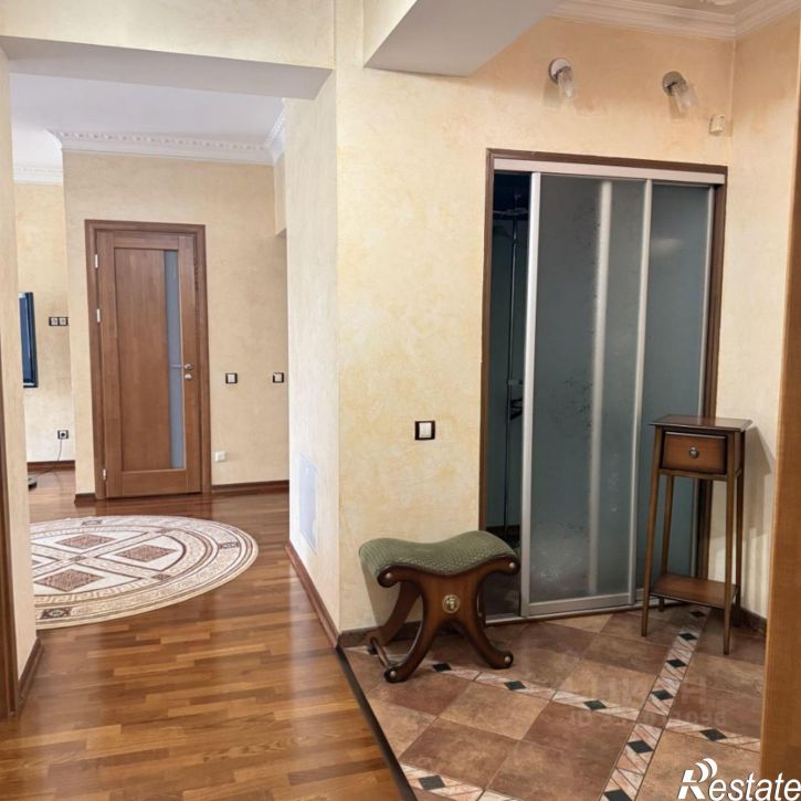 5-комн квартира ул Рабочего Штаба, 1/7,  д. 1/7