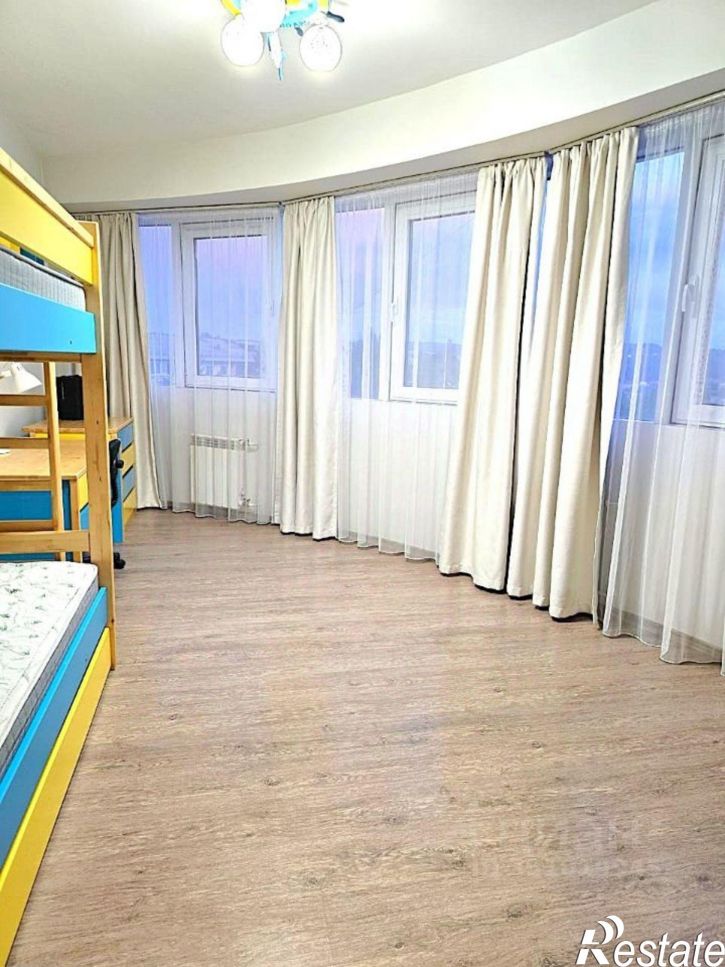 3-комн квартира ул Вампилова, 28,  д. 28