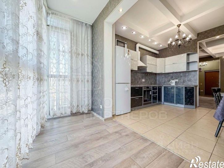 4-комн квартира ул Декабрьских Событий, 31,  д. 31