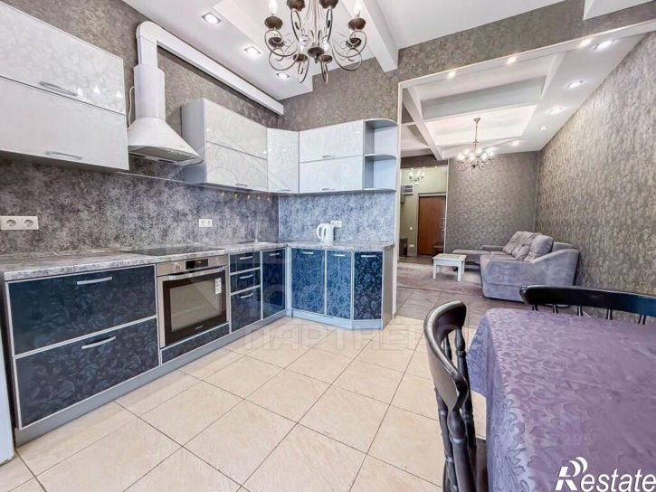 4-комн квартира ул Декабрьских Событий, 31,  д. 31