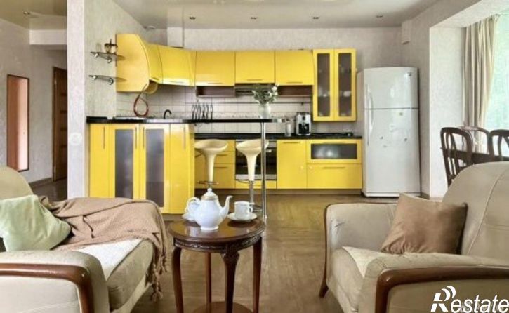 4-комн квартира ул Трилиссера, 89,  д. 89