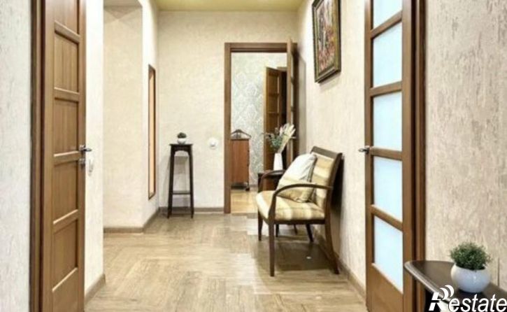 4-комн квартира ул Трилиссера, 89,  д. 89