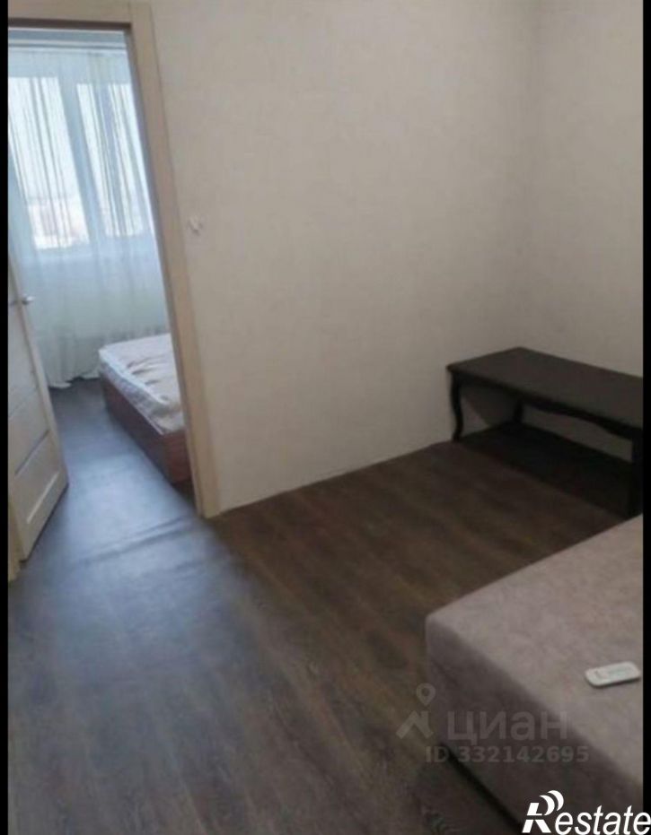 2-комн квартира микрорайон Радужный, 72