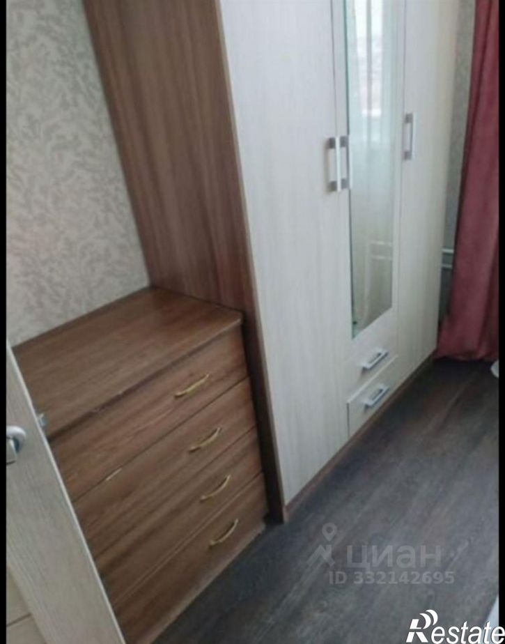 2-комн квартира микрорайон Радужный, 72