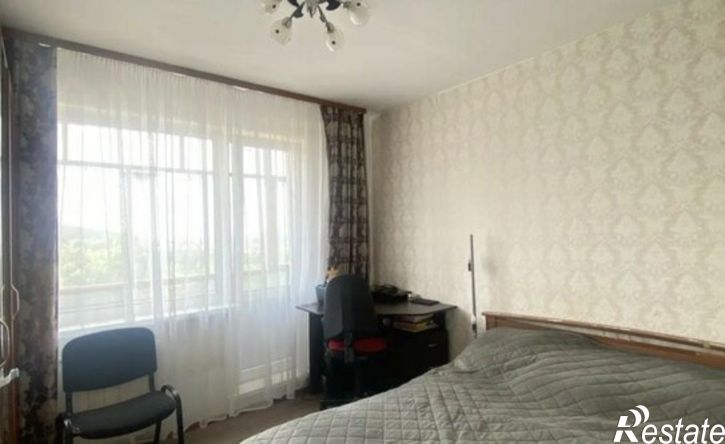 3-комн квартира микрорайон Зелёный, 3
