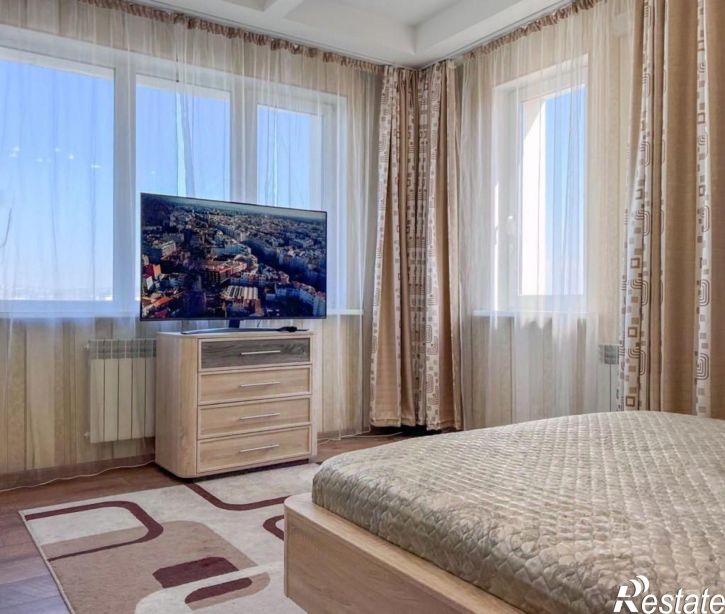 4-комн квартира ул Декабрьских Событий, 31,  д. 31