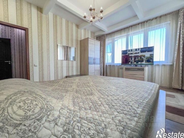 4-комн квартира ул Декабрьских Событий, 31,  д. 31
