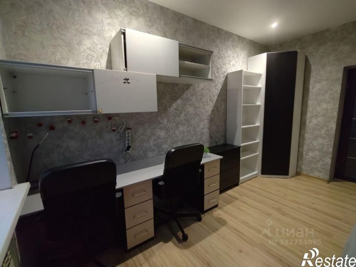 3-комн квартира ул Авиастроителей, 33,  д. 33