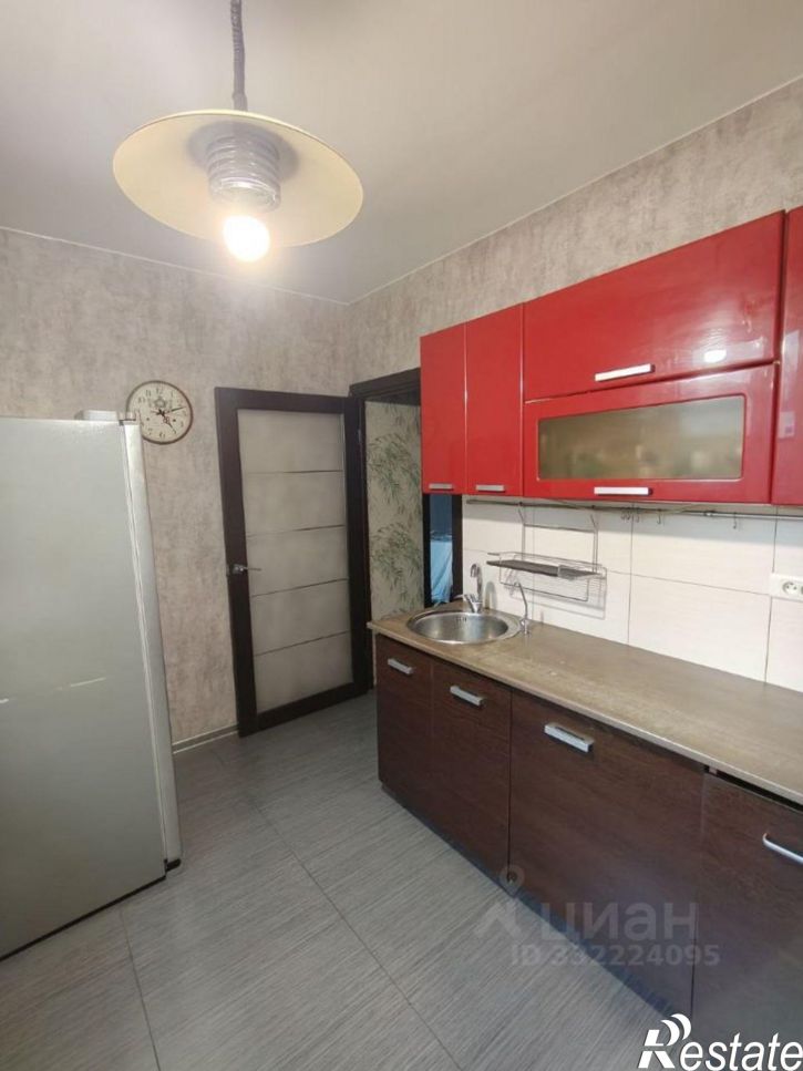 3-комн квартира ул Авиастроителей, 33,  д. 33