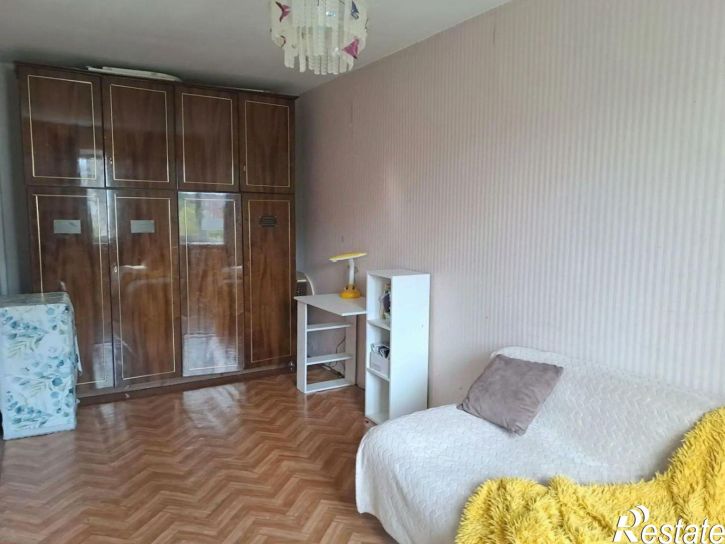 2-комн квартира ул Декабрьских Событий, 84,  д. 84