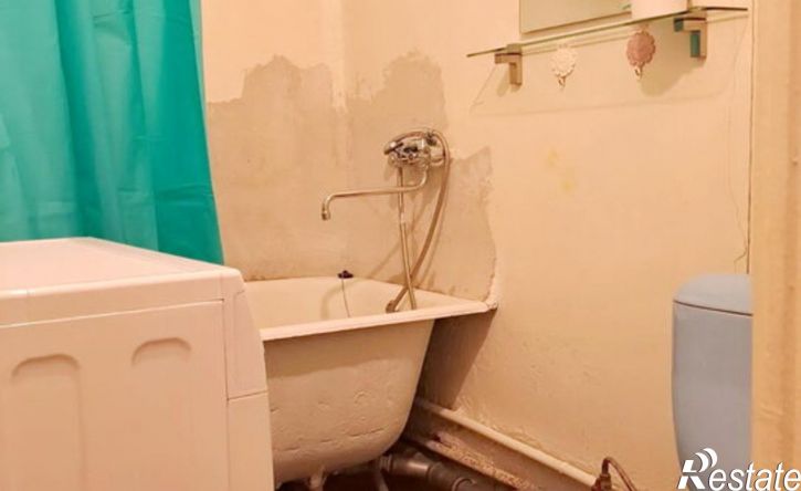 2-комн квартира ул Декабрьских Событий, 84,  д. 84