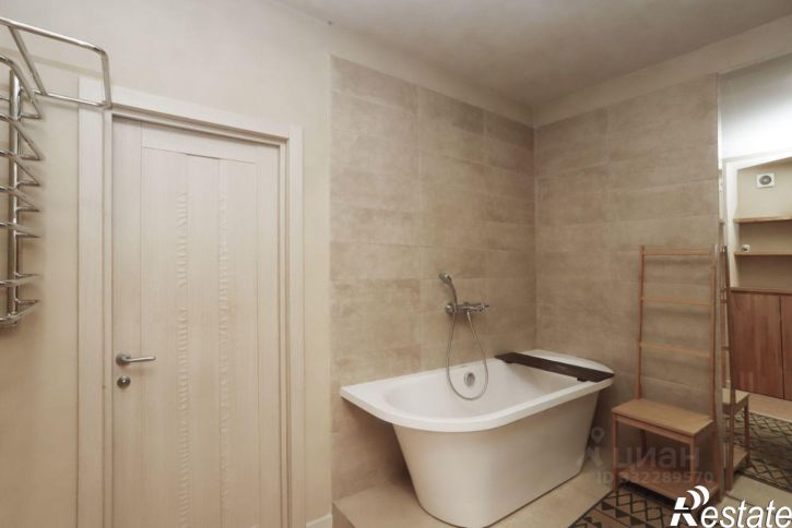 3-комн квартира ул Декабрьских Событий, 31,  д. 31
