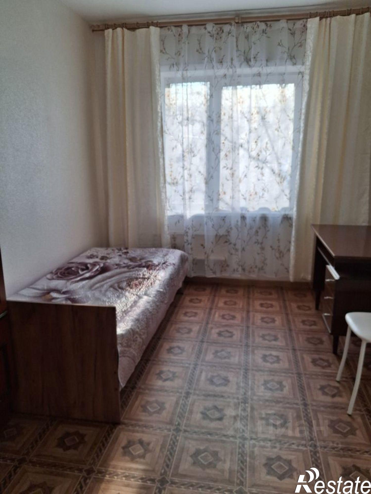 Сдать комнату за 18 000 рублей на микрорайон Университетский, 17