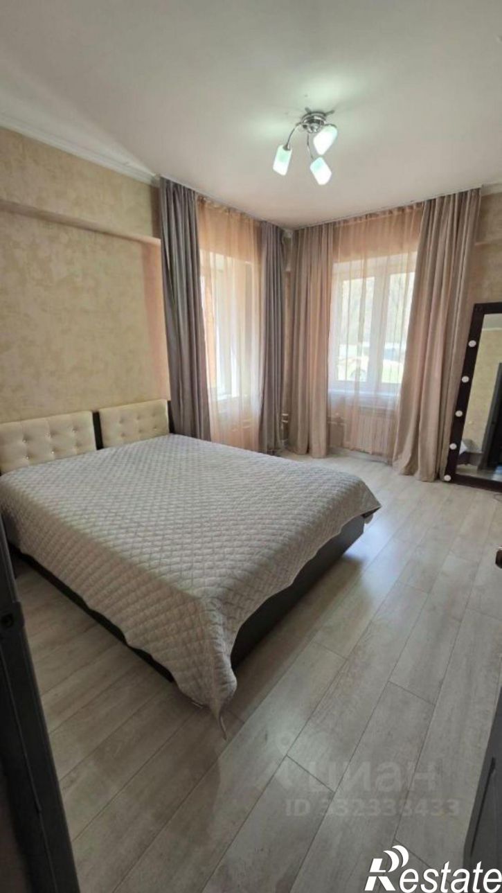 3-комн квартира ул Булавина, 10/6,  д. 10/6