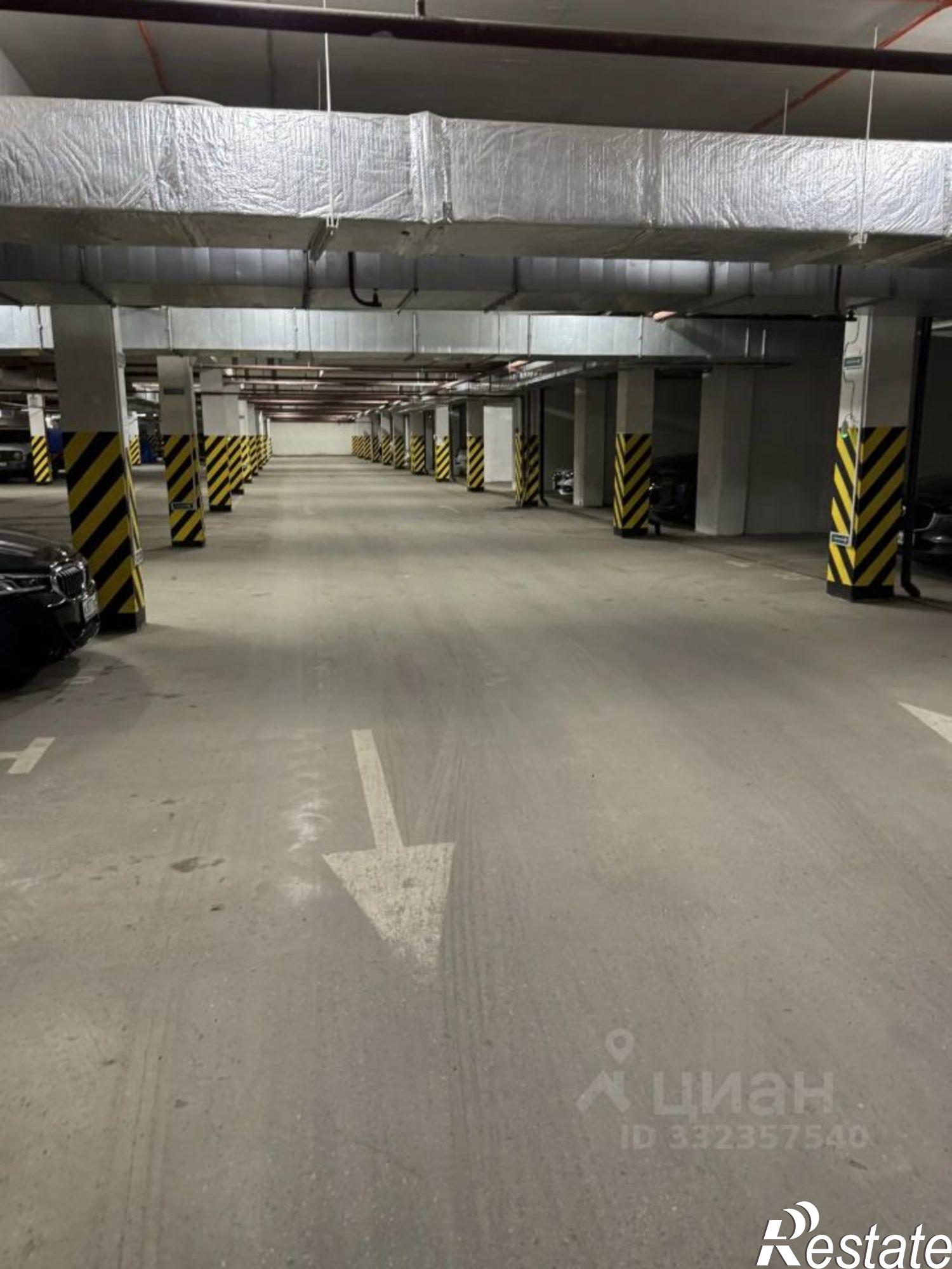 Сдать гараж, место в паркинге за 8 001 рублей на ул Лермонтова, 17