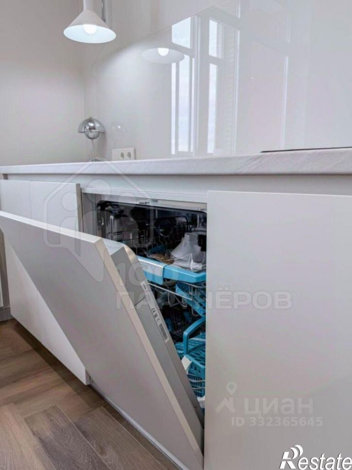 3-комн квартира ул Красноказачья, 84,  д. 84