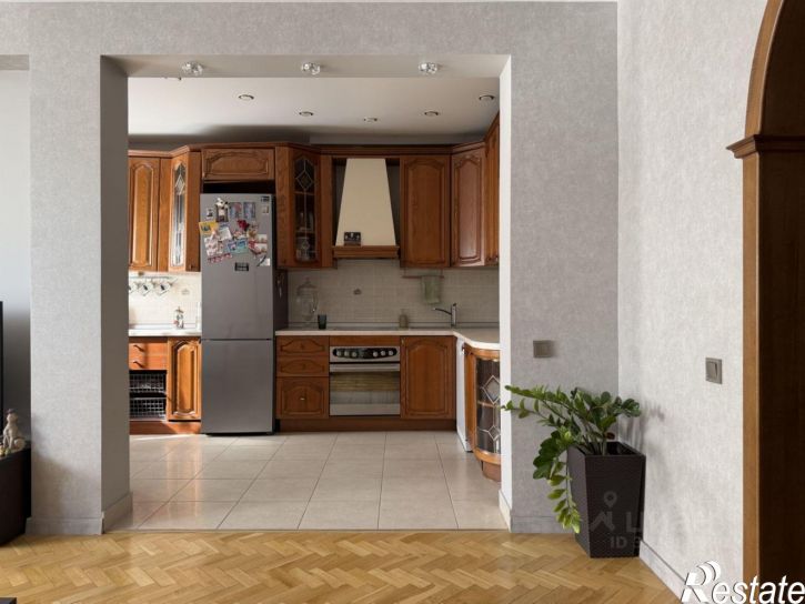 5-комн квартира ул Байкальская, 273а,  д. 273а
