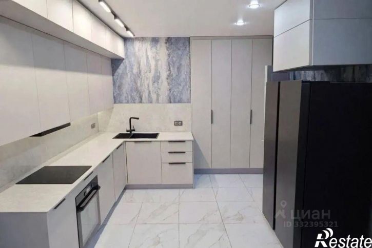 3-комн квартира ул Индустриальная, 16,  д. 16