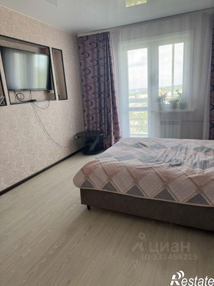 3-комн квартира микрорайон Юбилейный, 122