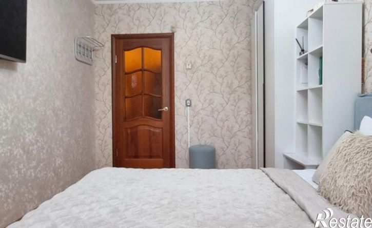 2-комн квартира микрорайон Университетский, 87