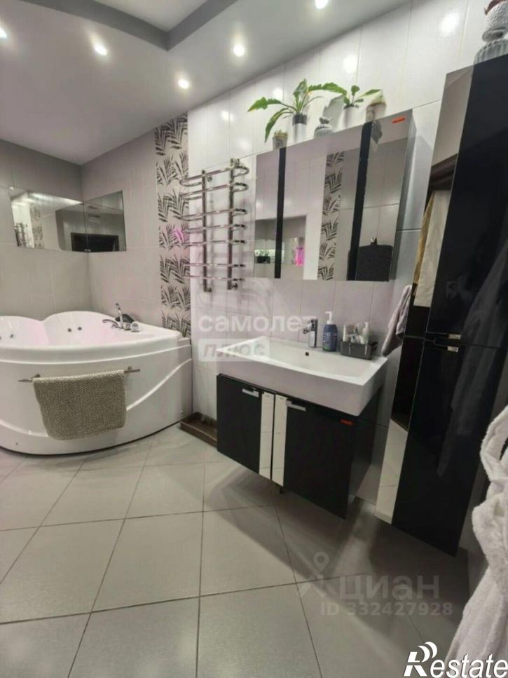 2-комн квартира ул Безбокова, 7/2,  д. 7/2