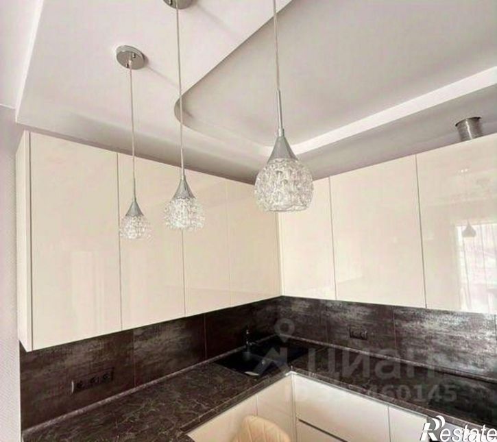 2-комн квартира ул Зверева, 1/2,  д. 1/2