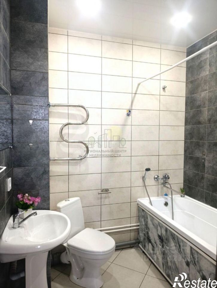 2-комн квартира б-р Рябикова, 102,  д. 102