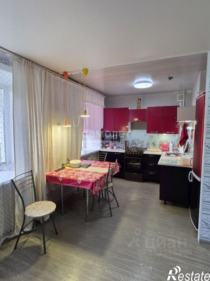 3-комн квартира ул Розы Люксембург, 13б,  д. 13б