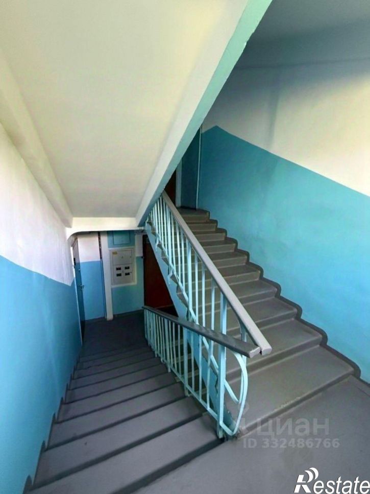 4-комн квартира микрорайон Приморский, 11