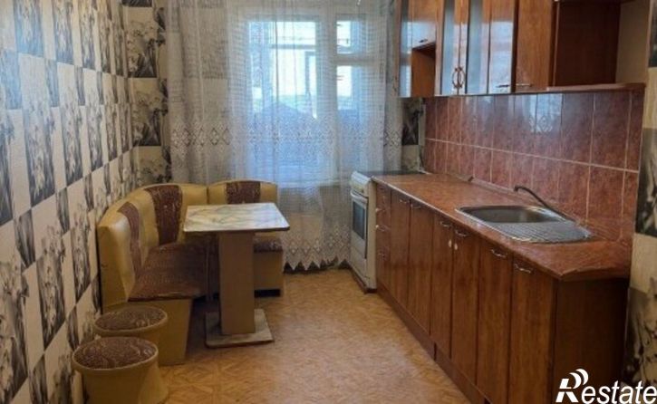 3-комн квартира микрорайон Первомайский, 23