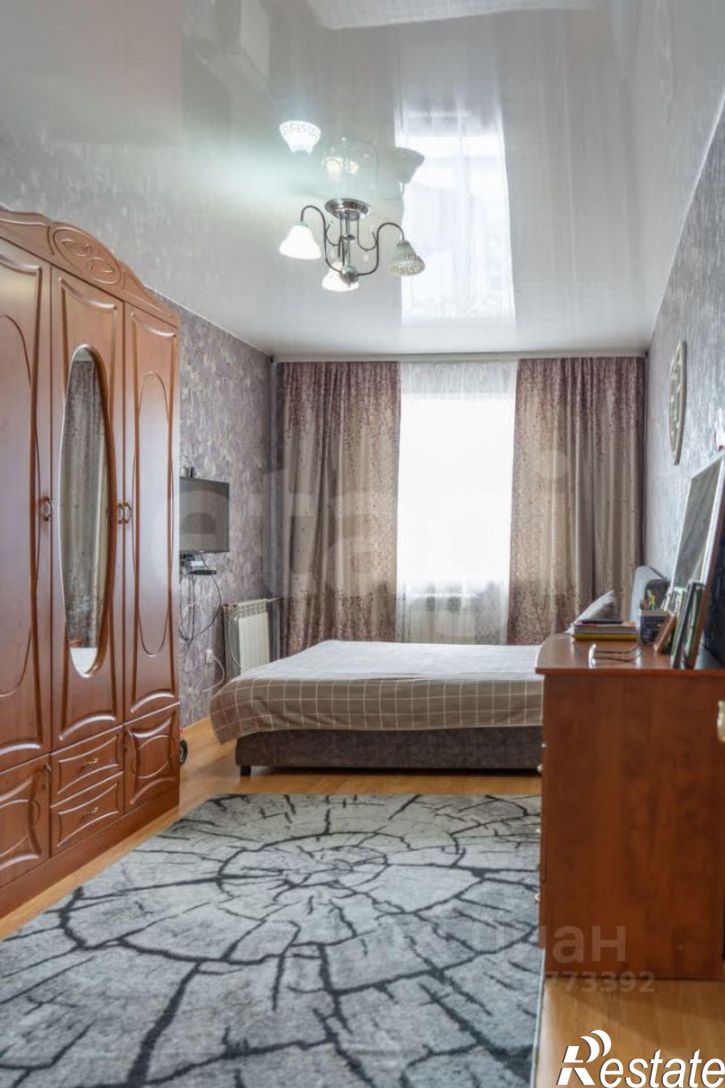 3-комн квартира ул Сурнова, 30/8,  д. 30/8