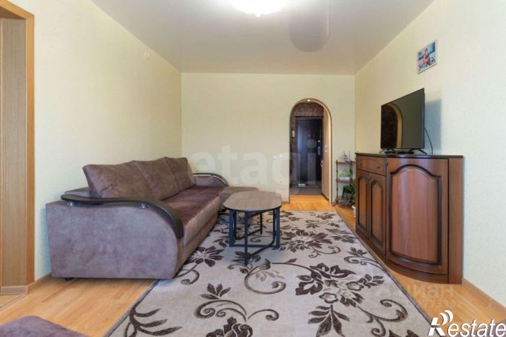3-комн квартира ул Сурнова, 30/8,  д. 30/8