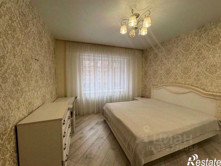 3-комн квартира ул Зверева, 1/3,  д. 1/3