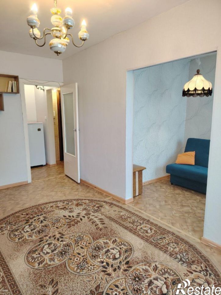 2-комн квартира микрорайон Университетский, 9