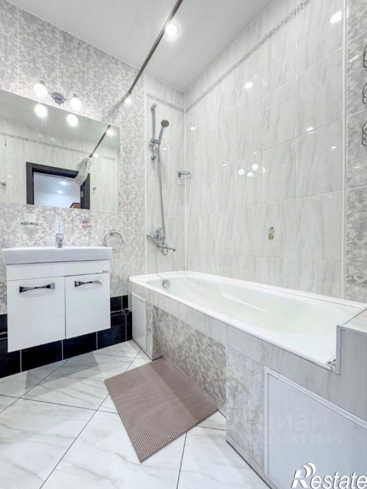 2-комн квартира ул Безбокова, 30/9,  д. 30/9