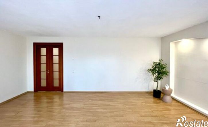 3-комн квартира ул Розы Люксембург, 120,  д. 120