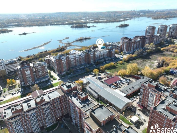 4-комн квартира ул Дальневосточная, 142,  д. 142
