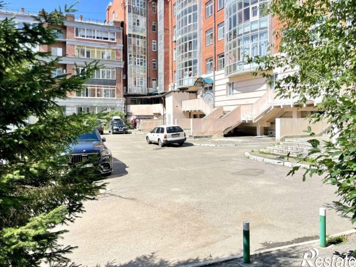 4-комн квартира ул Дальневосточная, 142,  д. 142