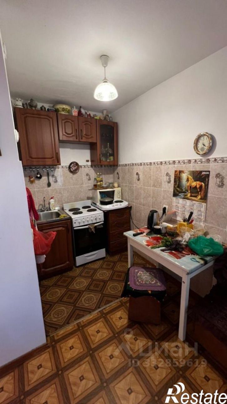 1-комн квартира ул Иосифа Уткина, 30,  д. 30