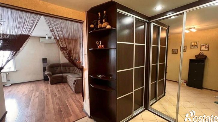 2-комн квартира ул Красноказачья, 21,  д. 21