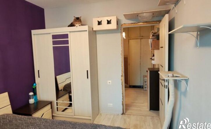 4-комн квартира микрорайон Университетский, 95