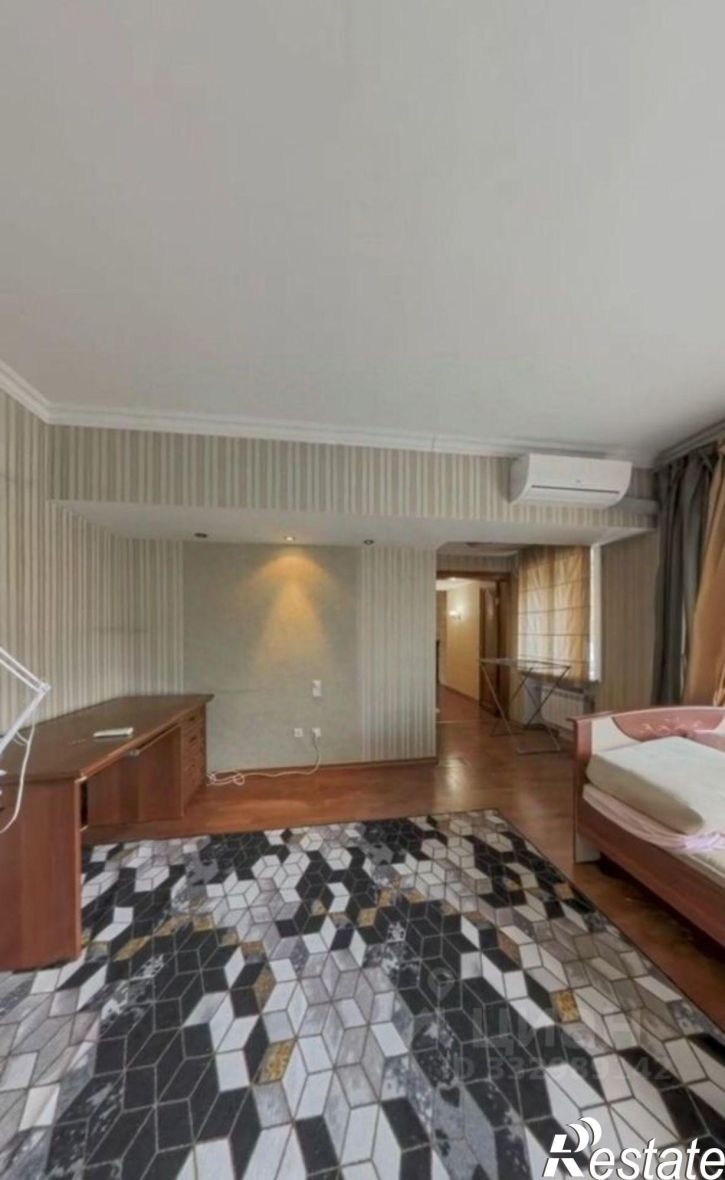 3-комн квартира пер МОПРА, 3,  д. 3