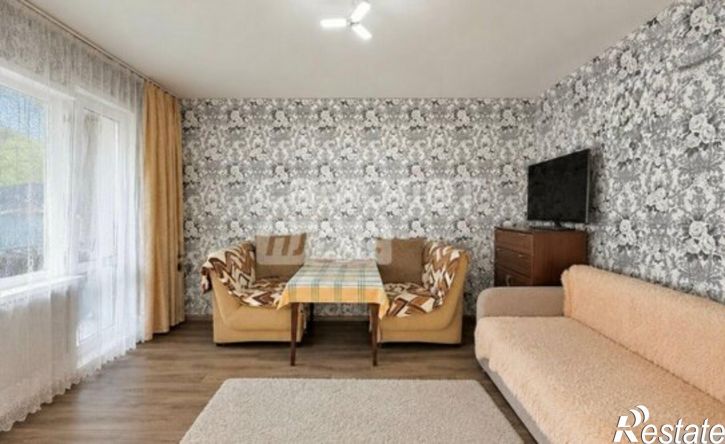 3-комн квартира микрорайон Университетский, 83