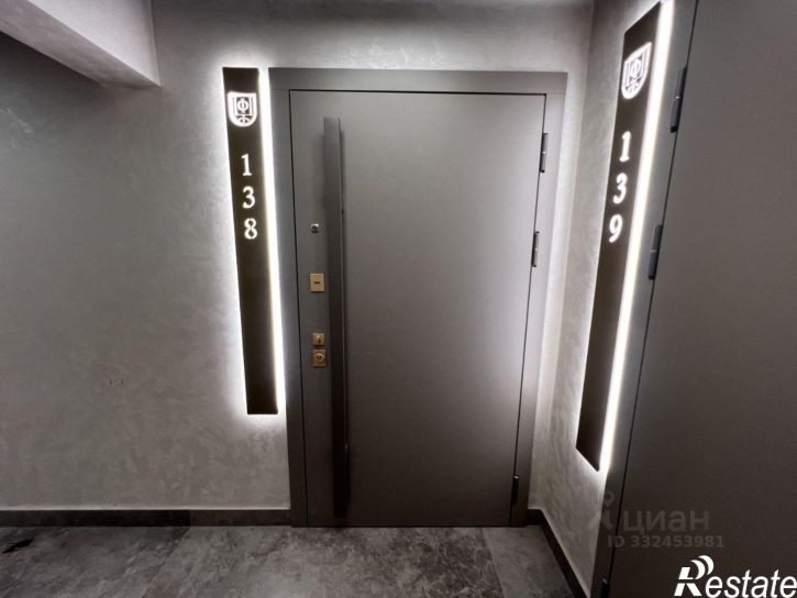 3-комн квартира ул Петрова, 14,  д. 14