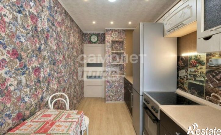 3-комн квартира микрорайон Университетский, 83