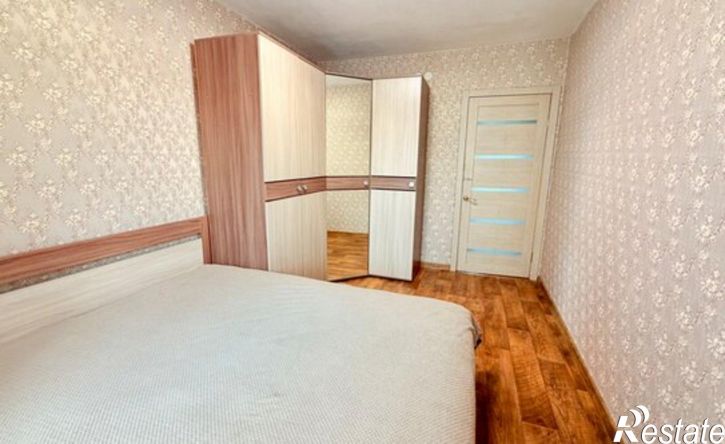 3-комн квартира улица Летописца Нита Романова, 25