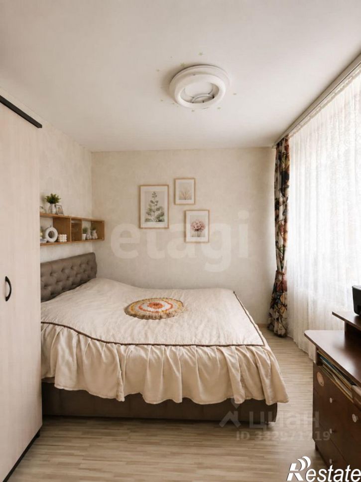 3-комн квартира ул Поленова, 14,  д. 14